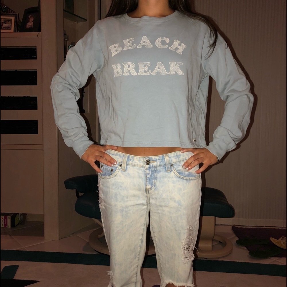 Beach break baby blue sweater